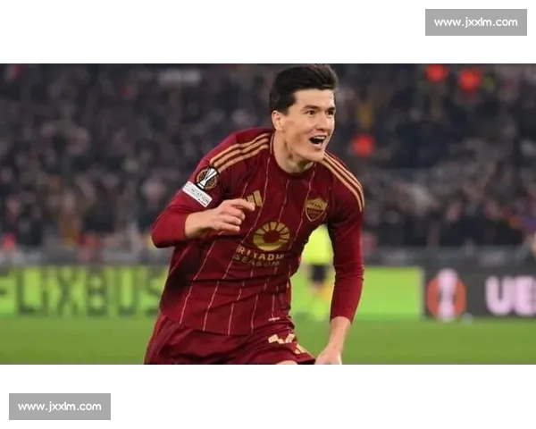 罗马前锋肖穆罗多夫接近加盟巴萨克赛尔，转会费或达 800 万欧