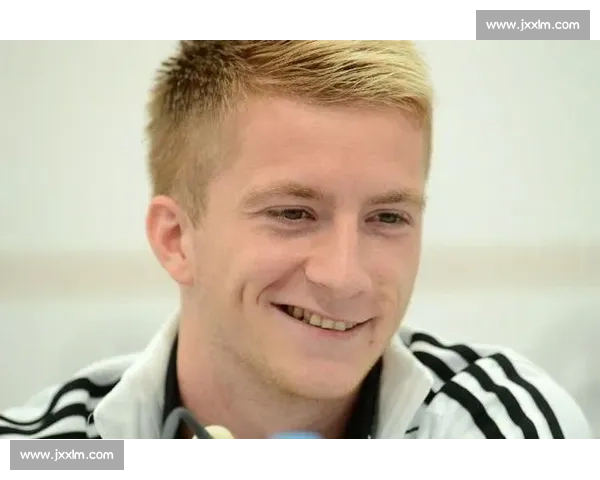 罗伊斯创纪录!连续三月当选洛杉矶银河最佳球员 罗伊斯创纪录!连续三月当选洛杉矶银河最佳球员