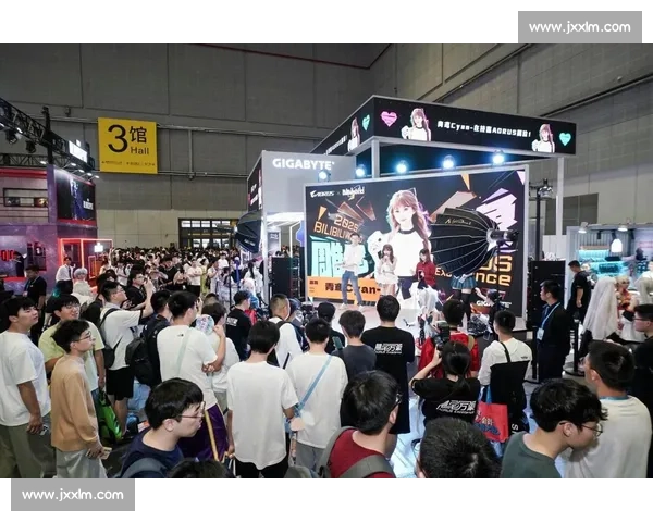 从线上到线下,这场电竞粉丝的狂欢有多炸裂 从线上到线下,这场电竞粉丝的狂欢有多炸裂