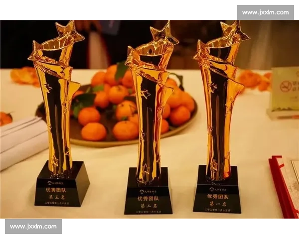 并肩作战，他们用汗水和泪水，书写不朽的电竞史诗！